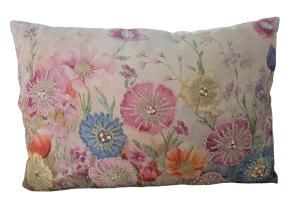 Kissen; Pastell 3 D bestickt; ca. 59 x 40 cm