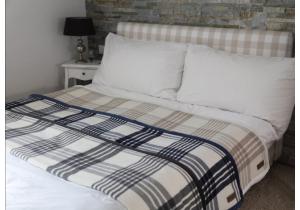 Plaid Eiger; Größe: 150 x 220 cm; Marine